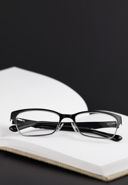 Moderne hipster zwarte bril - Foto, afbeelding