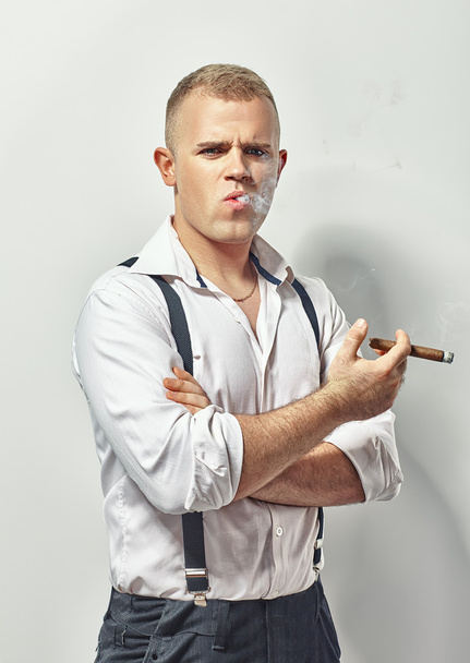 man smoking cigar - Foto, Imagem