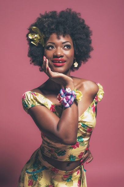 Tropical Fashion Afro American Pin-up - Φωτογραφία, εικόνα