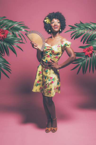 Moda tropical Afro American Pin-up
 - Foto, Imagem
