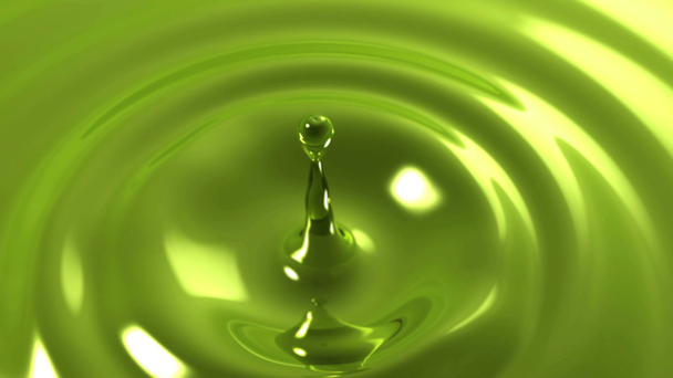 Крапля макросу оливкової олії з ефектом фокусування
 - Кадри, відео