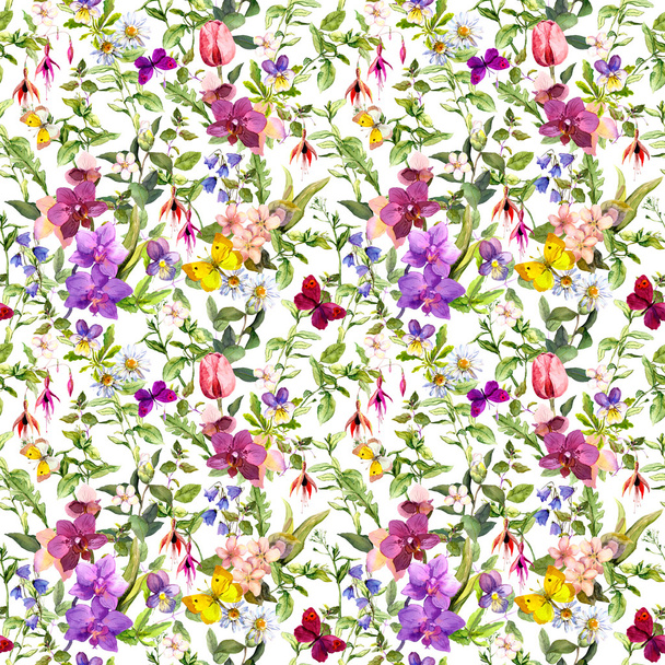 Seamless wallpaper - flowers and butterflies. Meadow floral pattern for interior design. Watercolor - Foto, Imagen