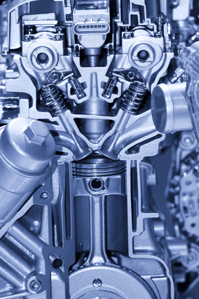 Детали автомобильного двигателя
 - Фото, изображение