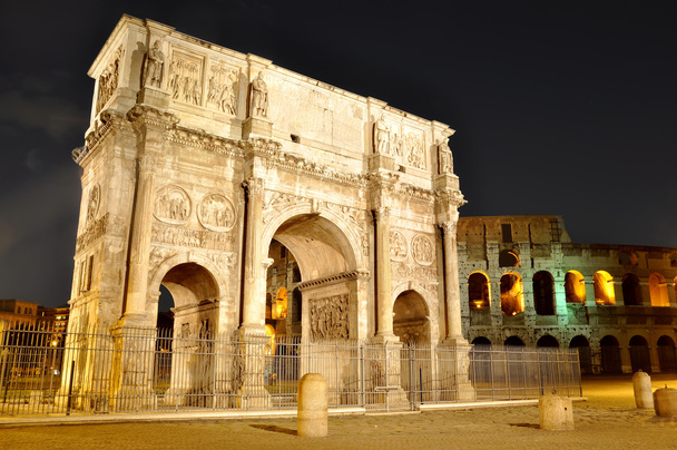 Arch of Constantine near the Colosseum - Photo, Image