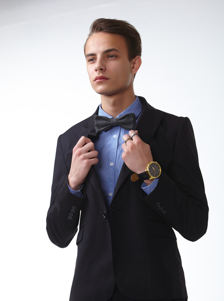 handsome man in elegant suit - Fotó, kép