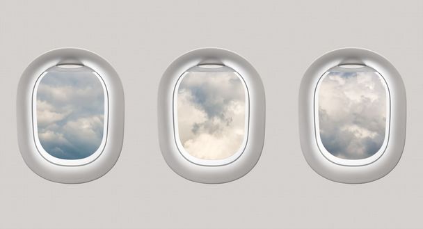 雲に飛行機の窓を探しています。 - 写真・画像