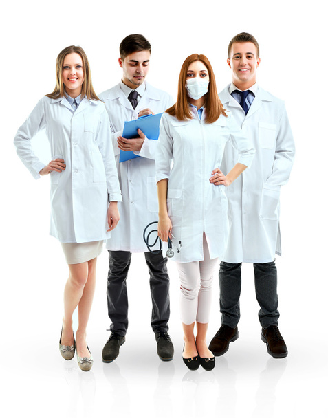 Grupa lekarzy na białym tle uśmiechnięty - Zdjęcie, obraz