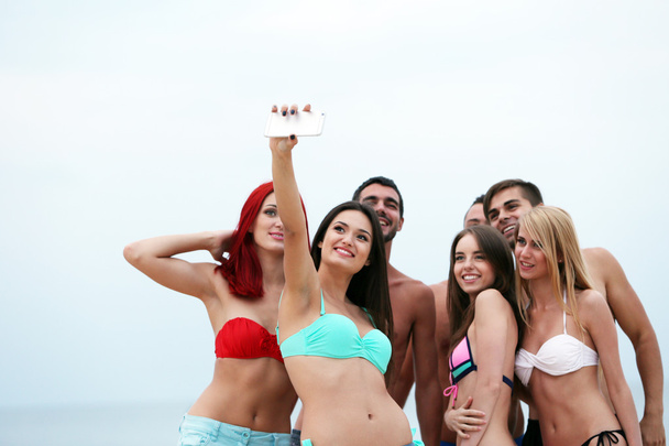 Krásné mladé lidi, aby selfie - Fotografie, Obrázek