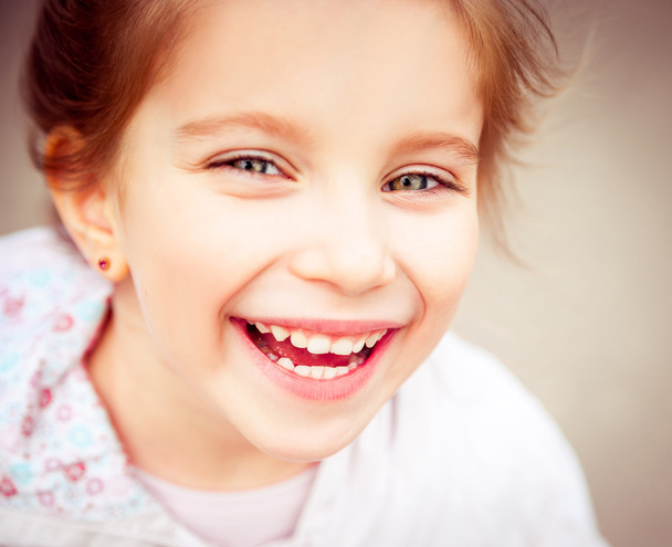 happy liitle girl close-up - Foto, imagen