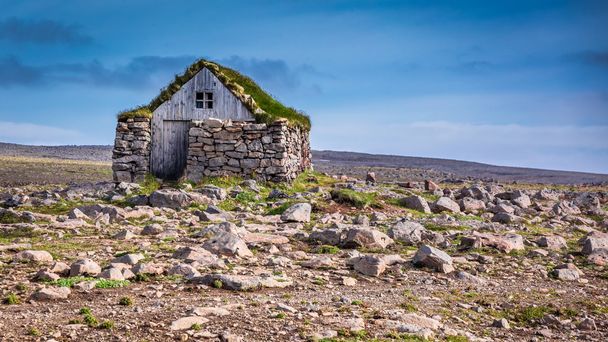 Stone cottage on the middle of nowhere in Iceland - Foto, Bild
