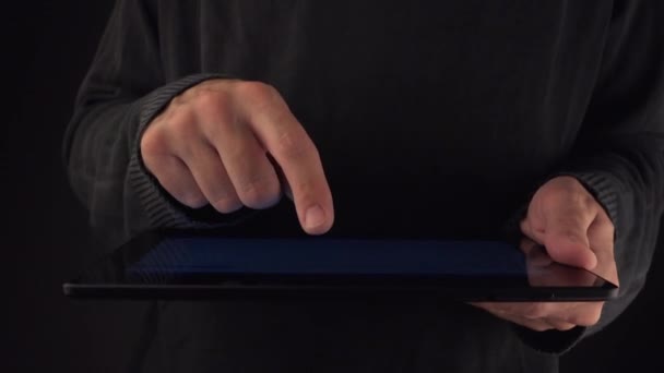 Hands with digital tablet computer - Materiaali, video