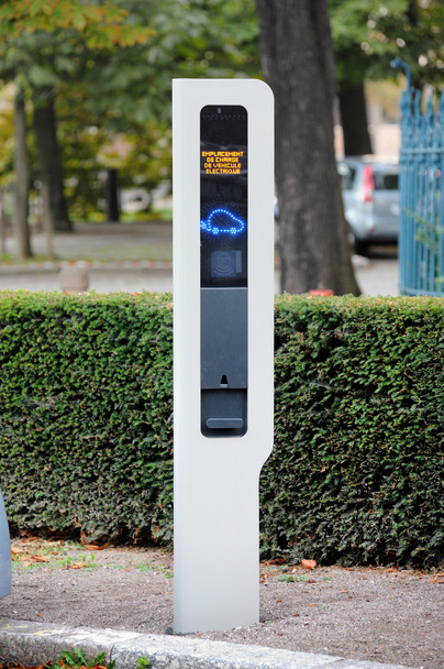 Charging point for electric vehicle - Zdjęcie, obraz