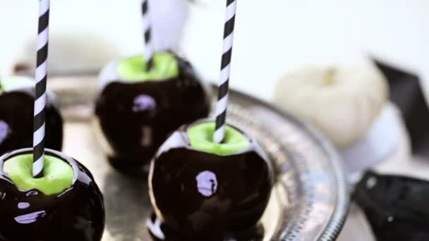 manzanas dulces para la fiesta de Halloween
 - Imágenes, Vídeo
