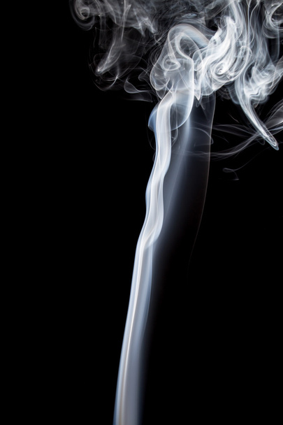 Absztrakt füst tánc a fekete háttér. - Fotó, kép