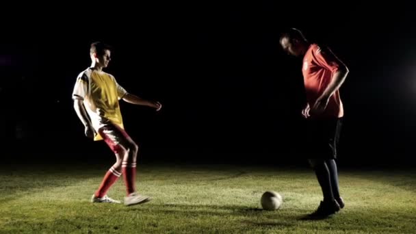 Spieler während einer Trainingseinheit in Zeitlupe - Filmmaterial, Video