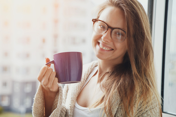 cheerful girl drinking coffee - Photo, Image