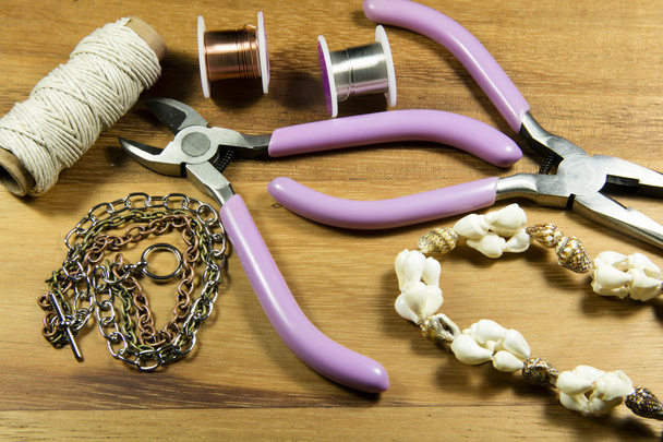 ferramentas de beading e artesanato
 - Foto, Imagem