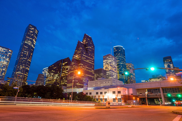 Şehir Houston alacakaranlıkta görünümünü - Fotoğraf, Görsel