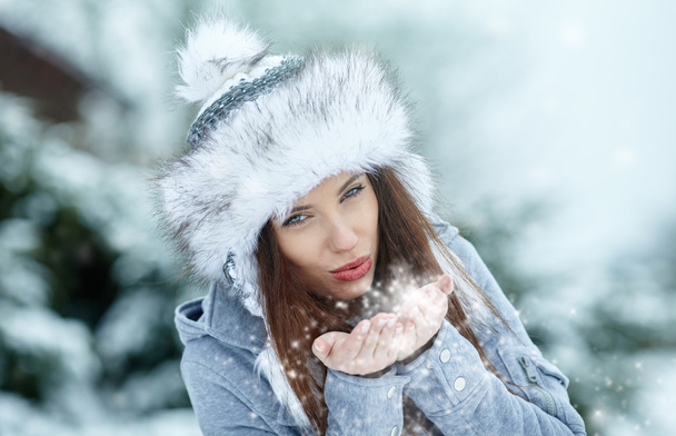Young woman in winter - Foto, Imagem