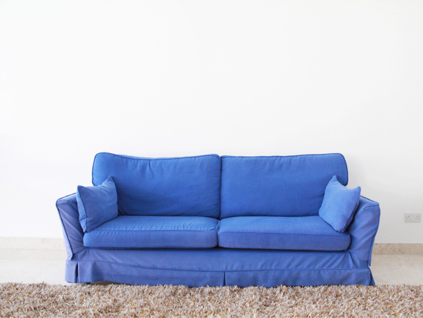 Dvoulůžkový gauč na prázdnou zeď - Fotografie, Obrázek