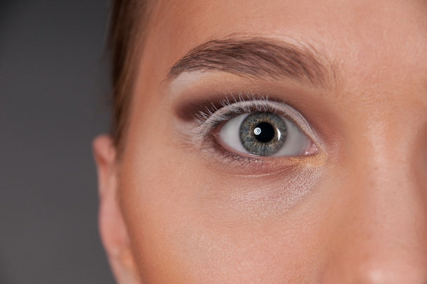 Close up portrait of beautiful womans eye - Foto, Imagen