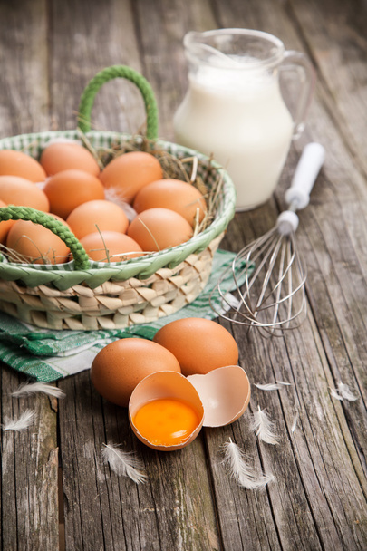 Fresh organic eggs - Fotó, kép