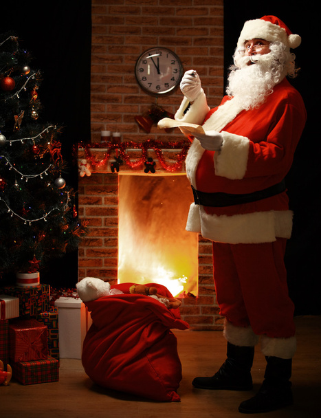 happy Santa Claus at room - 写真・画像