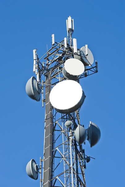 Cell phone antenna tower - Φωτογραφία, εικόνα