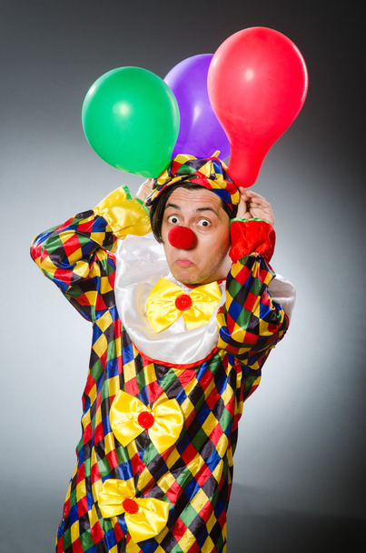 Lustiger Clown im komischen Konzept - Foto, Bild