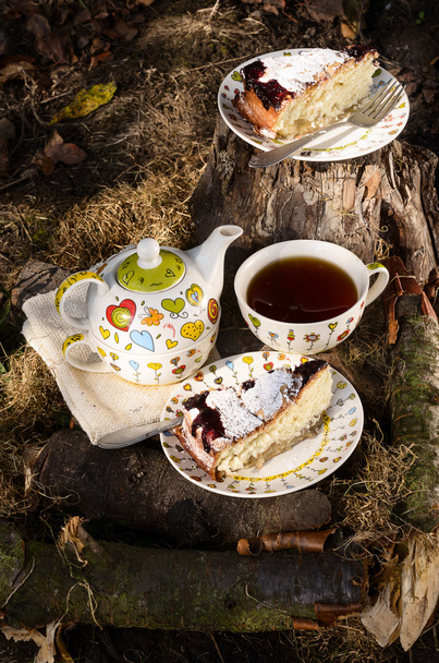 Tee mit Keks trinken - Foto, Bild