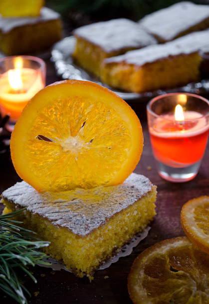 Orange cake with caramelized oranges, christmas decoration - Fotografie, Obrázek