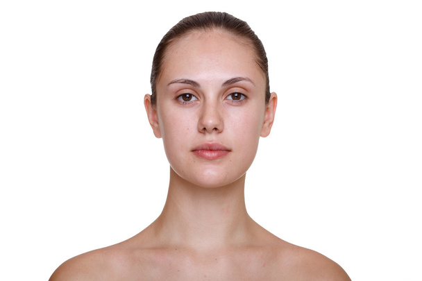 νεαρή γυναίκα χωρίς μακιγιάζ - Φωτογραφία, εικόνα