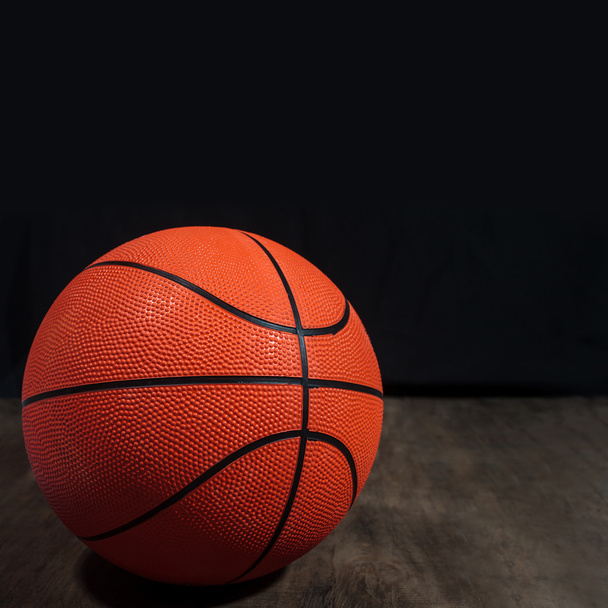 Basketball on wooden background - Foto, Imagem