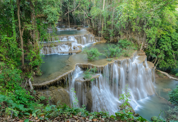Cascata tropicale della foresta pluviale, Thailandia
 - Foto, immagini