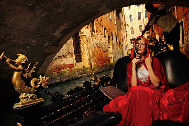 Velencei nő - Fotó, kép