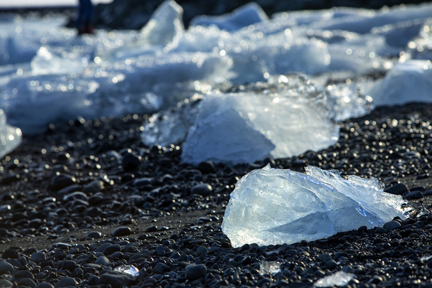 Blocchi di ghiaccio nella laguna del ghiacciaio Jokulsarlon, Islanda
 - Foto, immagini