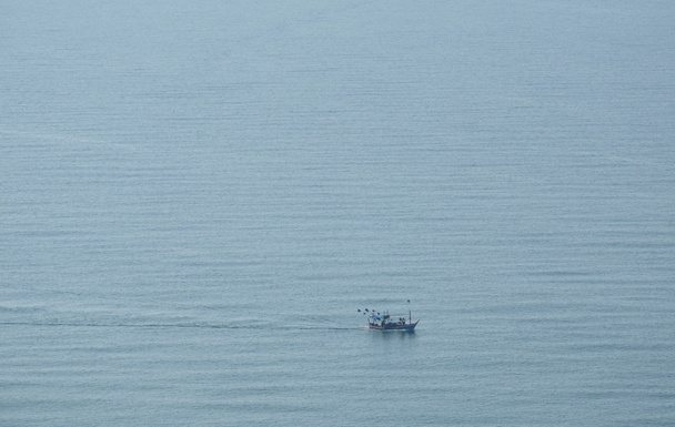 Balıkçılık Tekne Denizi üzerinde - Fotoğraf, Görsel