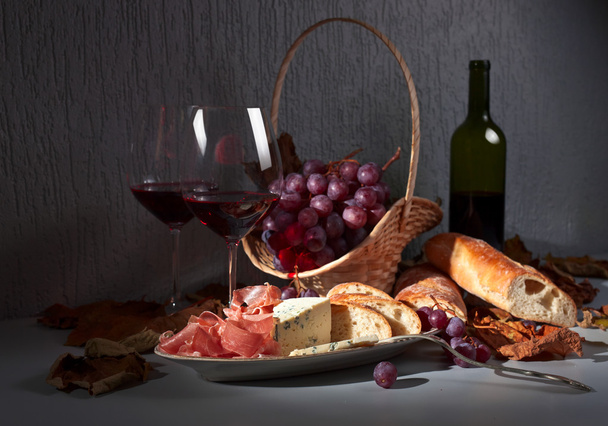 jamon and red wine - Foto, Imagem
