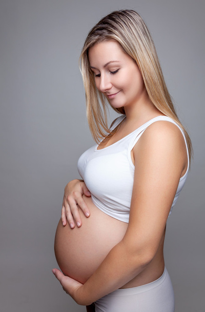 Portrait of a pregnant woman - Foto, immagini