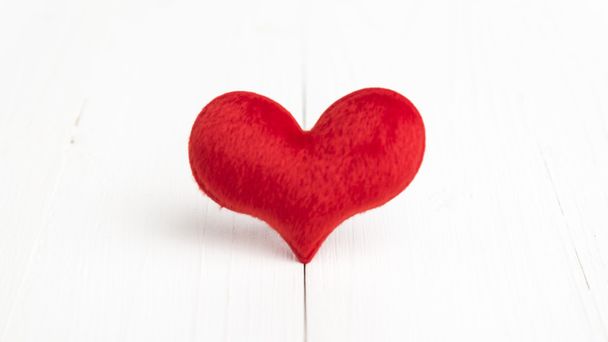 red heart - 写真・画像