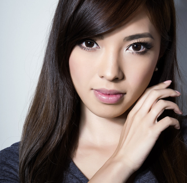 portrait of beautiful young asian woman - Foto, immagini