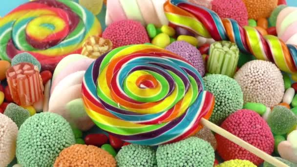 Słodkie Candy galaretka Bonbon lizak zmieszane z cukrem przekąska - Materiał filmowy, wideo