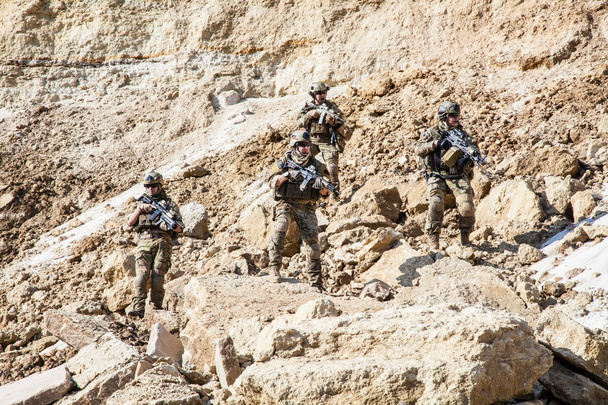 Yhdysvaltain armeijan rangerit
 - Valokuva, kuva
