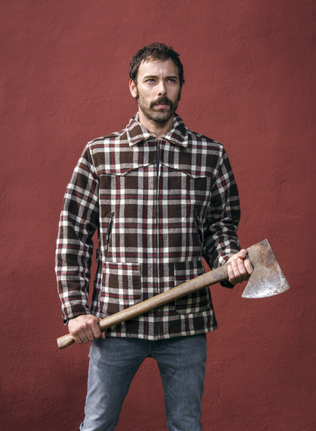 Lumberjack with old rusty ax - Φωτογραφία, εικόνα