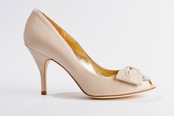 Женская обувь, изолированная на белом
 - Фото, изображение