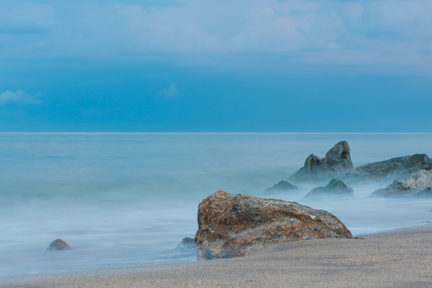 duży kamień morze plaża - Zdjęcie, obraz