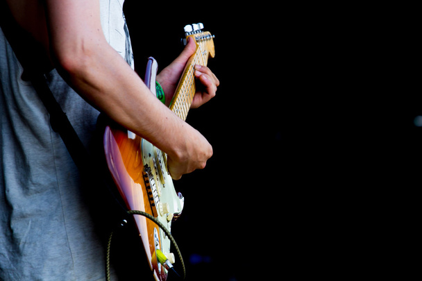 Το gitarist - Φωτογραφία, εικόνα