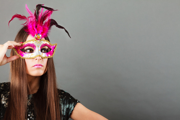 woman face with carnival mask - Фото, зображення
