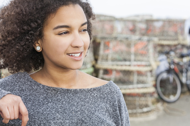 Krásné smíšené rasy americkou afričanku Teenager - Fotografie, Obrázek