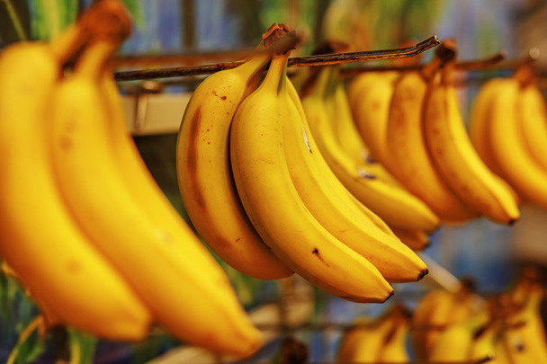 Plátanos podridos vendidos en supermercados del Tercer Mundo
 - Foto, Imagen